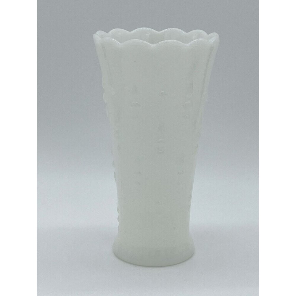 Vintage 1940 Anchor Hocking Milk Glass Scalped Rim Teardrop Pearl Dot Arrow Vase - Picture 2 of 5
